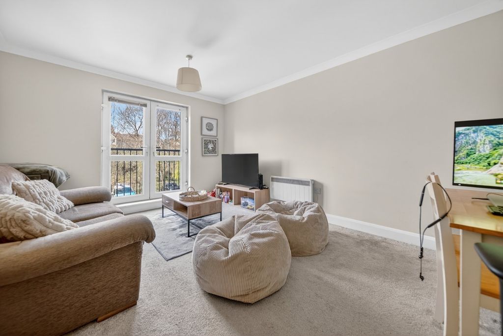 Property photo 3 of 12 Picture No. 13