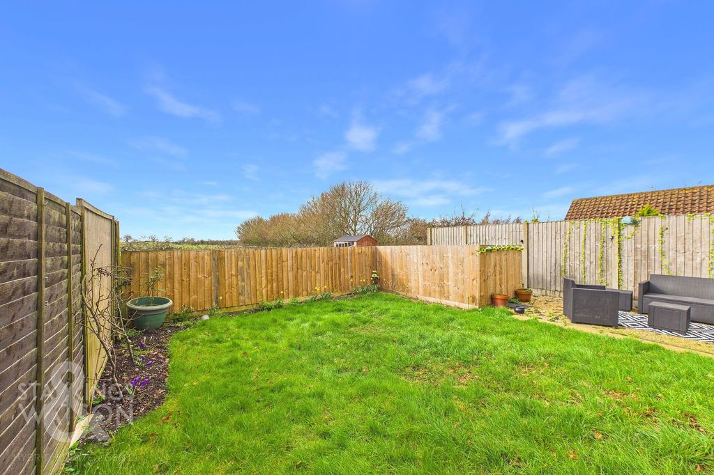 Property photo 2 of 30