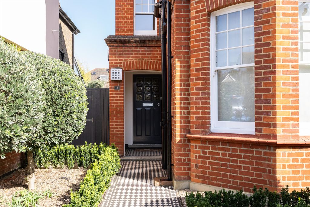 Property photo 2 of 24 Image