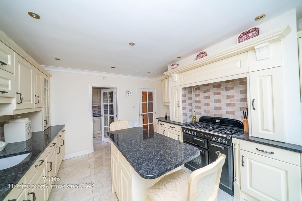 Property photo 3 of 27 Dsc04382.Jpg