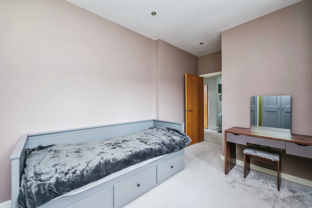 Additional image 13 of 2 bed flat for saleWharncliffe Road, Ilkeston DE7