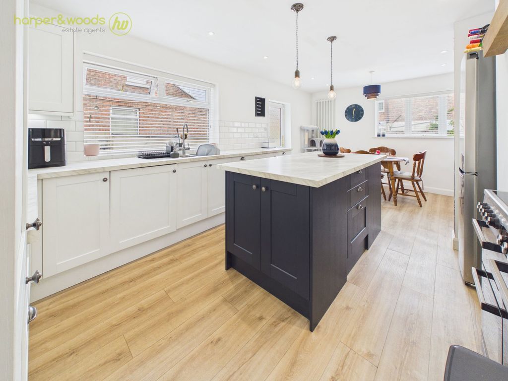 Property photo 2 of 41