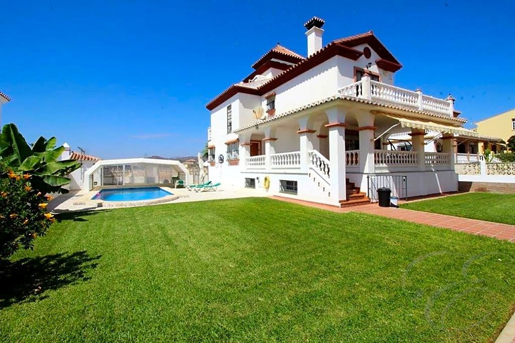 Property photo 1 of 8