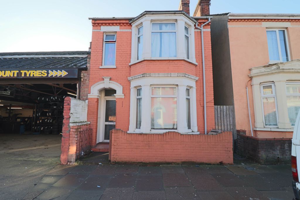Property photo 1 of 6