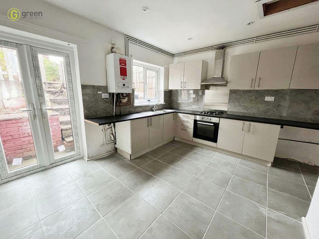 Property photo 3 of 9