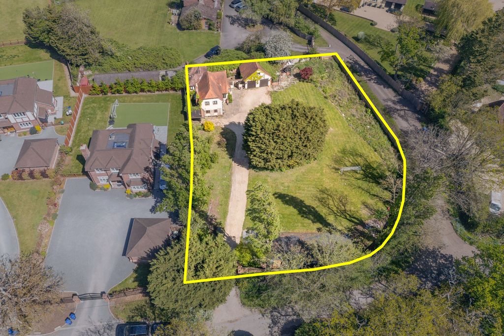 Property photo 2 of 14