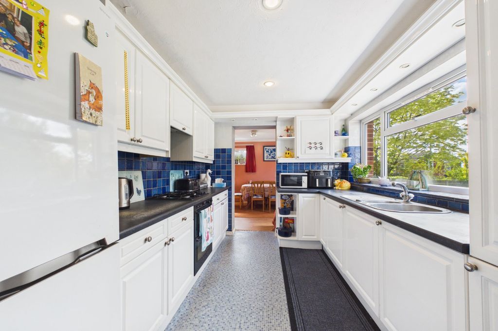 Property photo 3 of 12 Picture No. 01