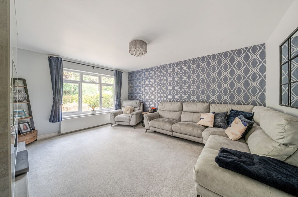 Property photo 3 of 12 1496997-11-6A6398...