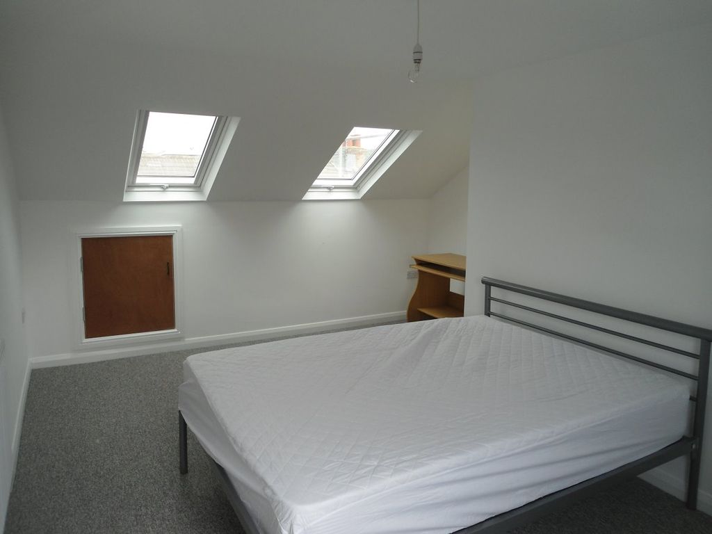 Property photo 3 of 11 Gallery