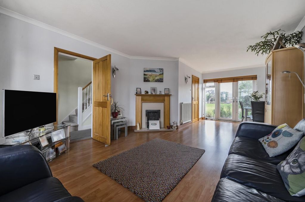 Property photo 2 of 19 1243820 (2).Jpg