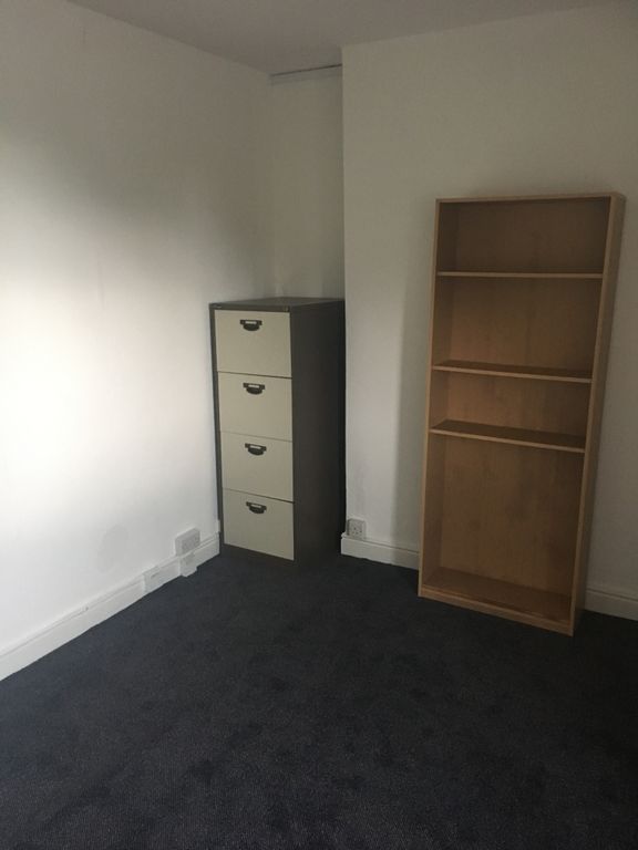 Property photo 2 of 8