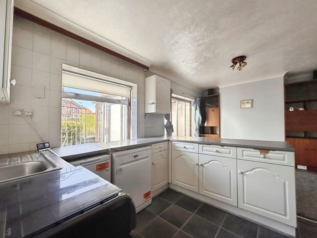 Property photo 2 of 14 Kitchen/Diner