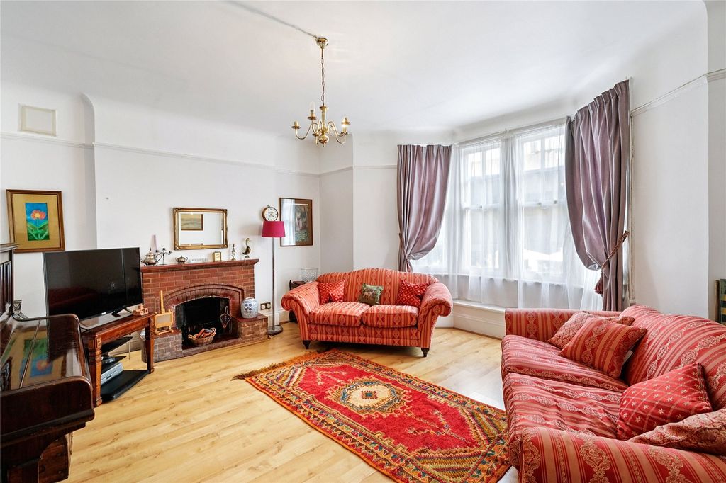 Property photo 2 of 8 Reception Room