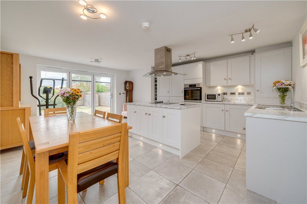 Property photo 2 of 15 Kitchen/Diner