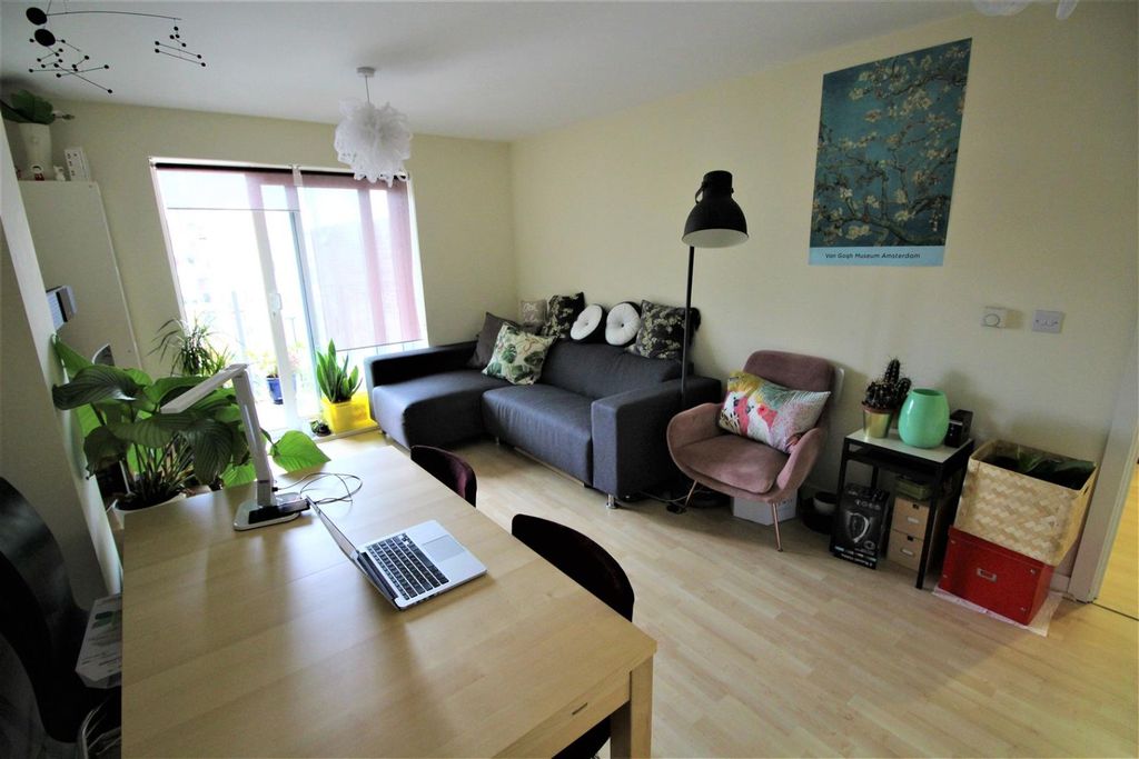 Property photo 3 of 7 3249964