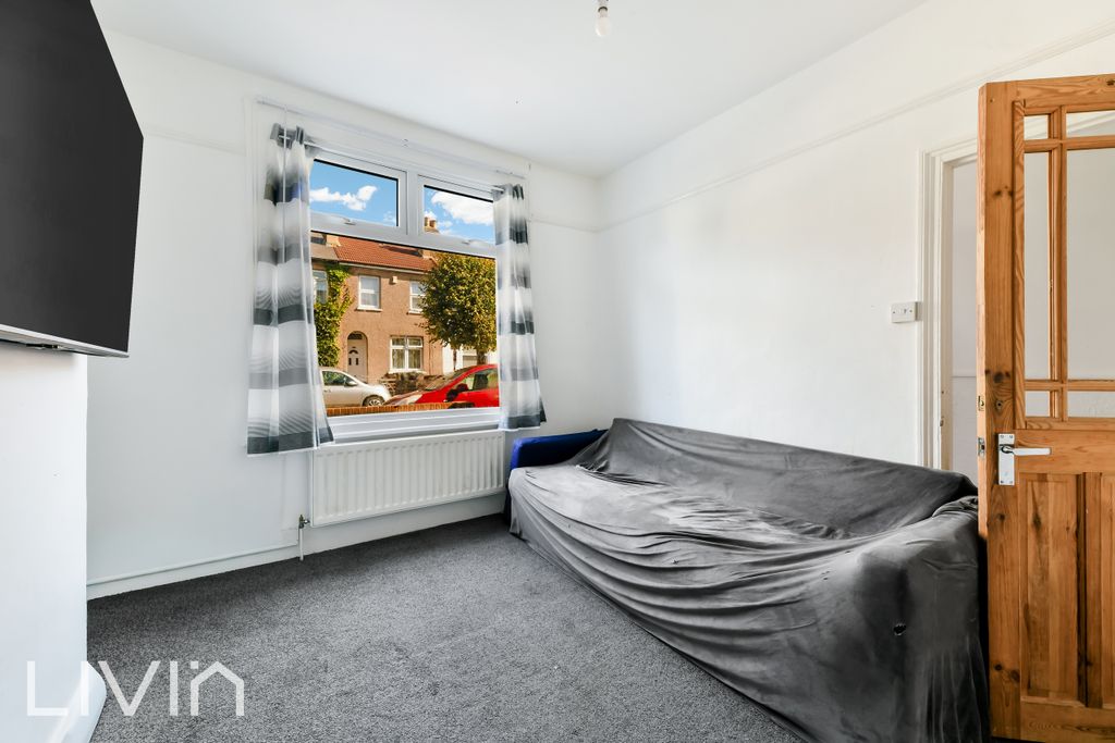 Property photo 2 of 15 Photo 2