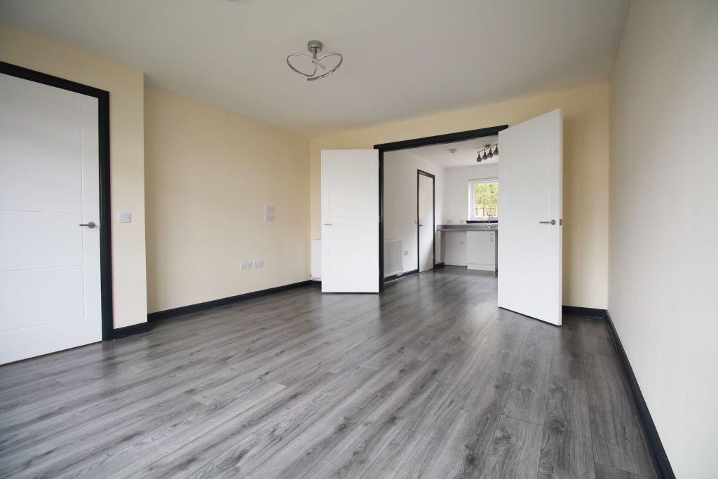 Property photo 2 of 11 Photo 2