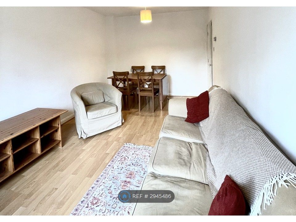 Property photo 3 of 9 Living Room