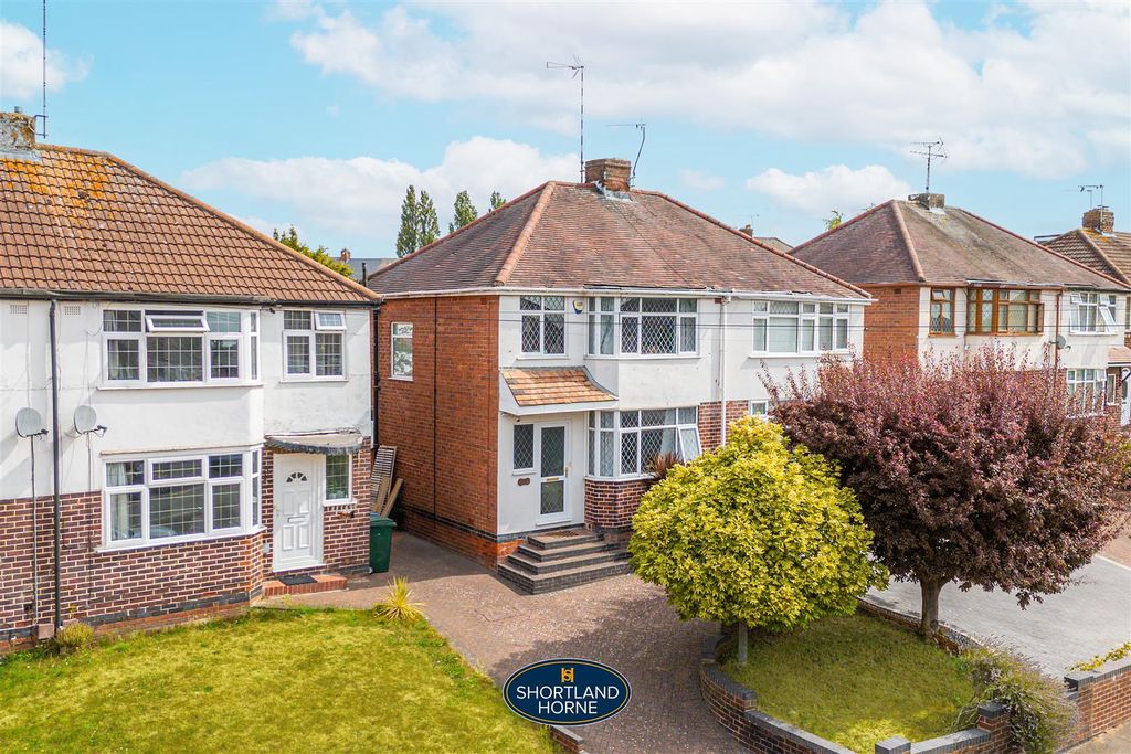Property photo 1 of 24 Daventryrd.Jpg