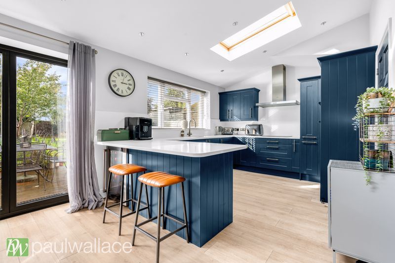 Property photo 3 of 25 Kitchen / Diner