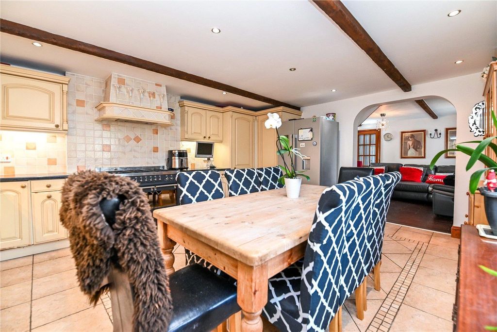 Property photo 3 of 17 Picture No. 04