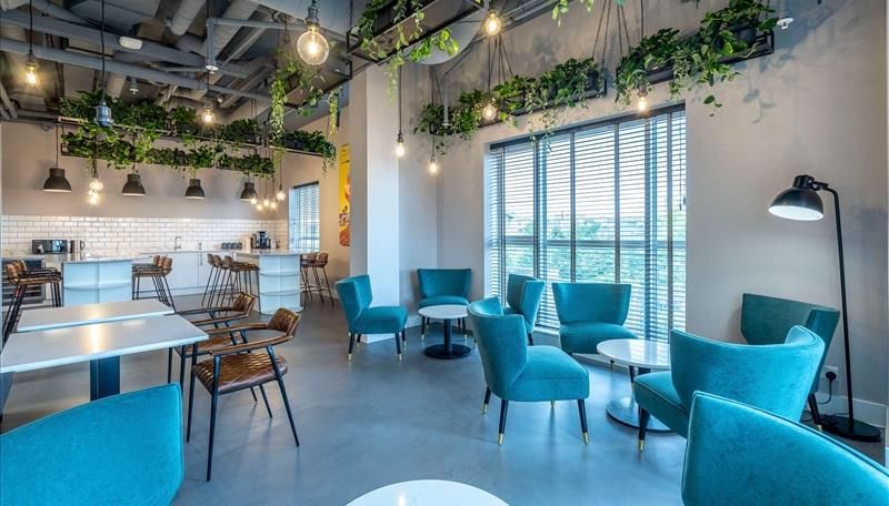 Property photo 1 of 18 lg_B200_637617848592687582.Jpg