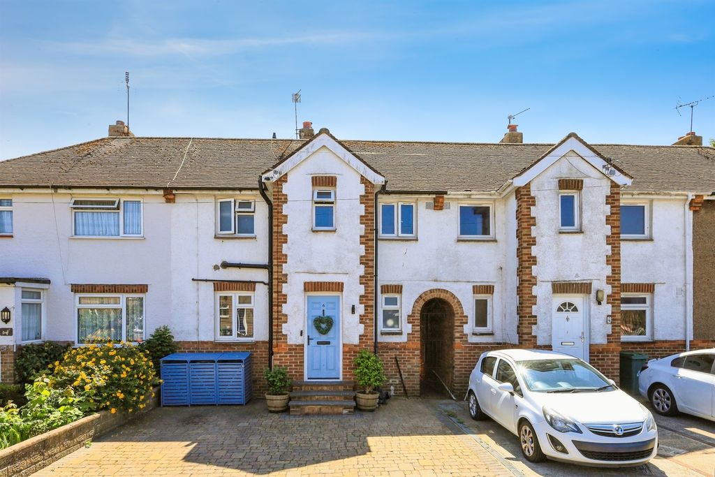 Property photo 1 of 15