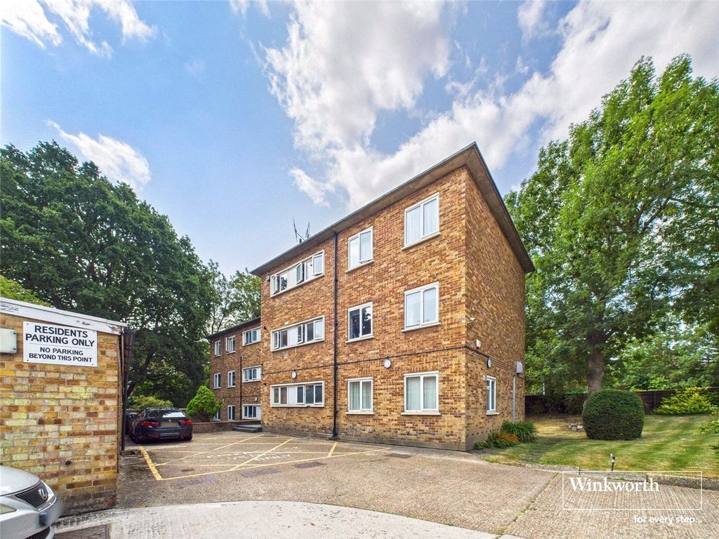 Property photo 1 of 8 External Building