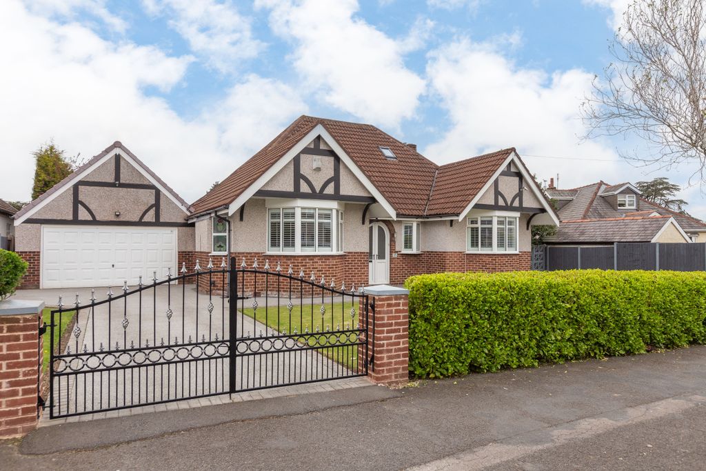 Property photo 1 of 27 17 Cottam Lane-32