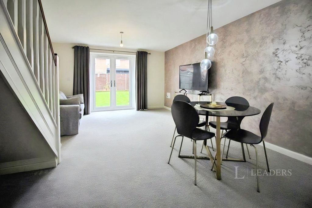 Property photo 3 of 10 Pbox-Img.Jpg