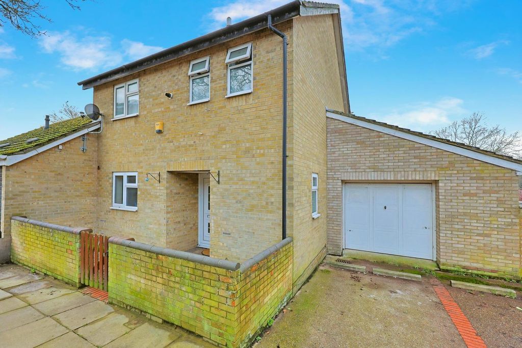 Property photo 1 of 11 Pbox-Img.Jpg