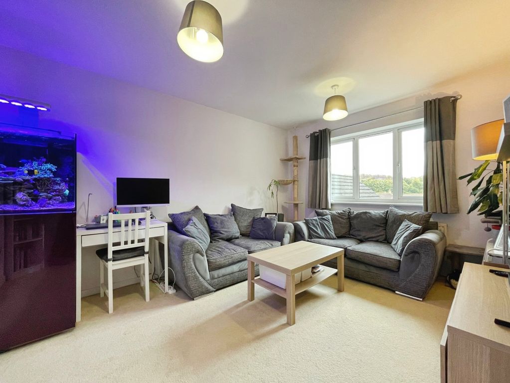 Property photo 2 of 17 Living Room