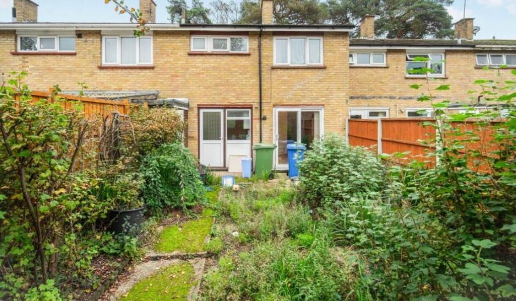 Property photo 2 of 9