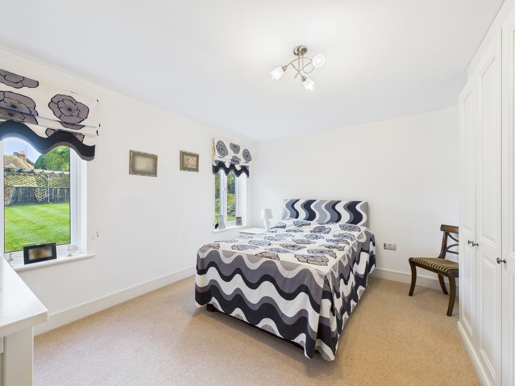 Additional image 8 of 2 bed flat for saleKentwyns Place, Kentwyns Drive, Horsham RH13