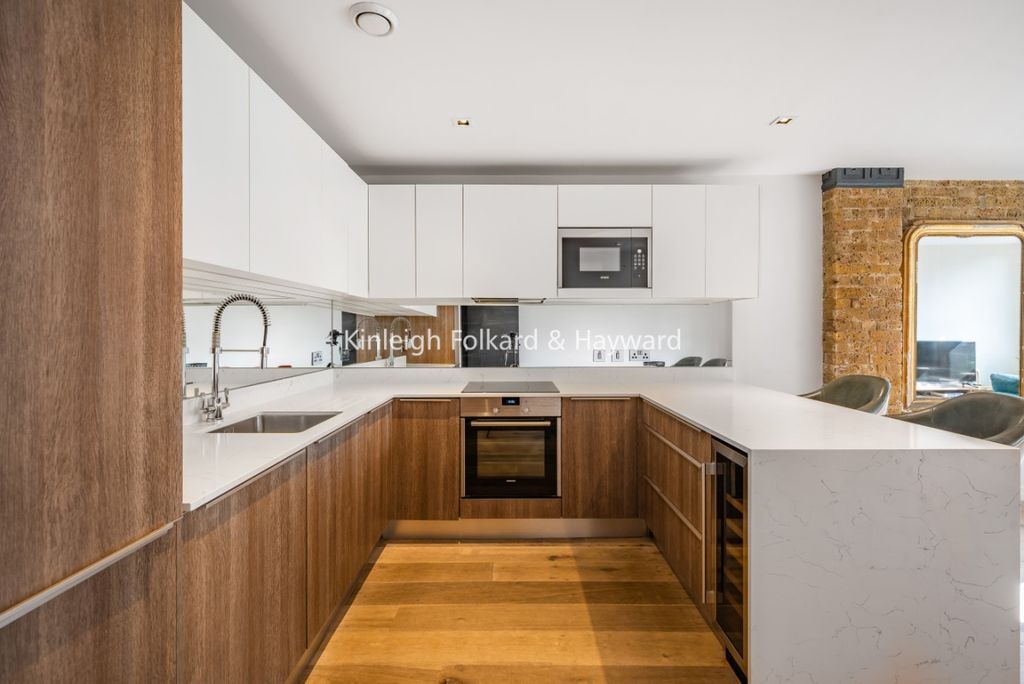 Property photo 2 of 17 Fa7598F4-37B8-490d-A