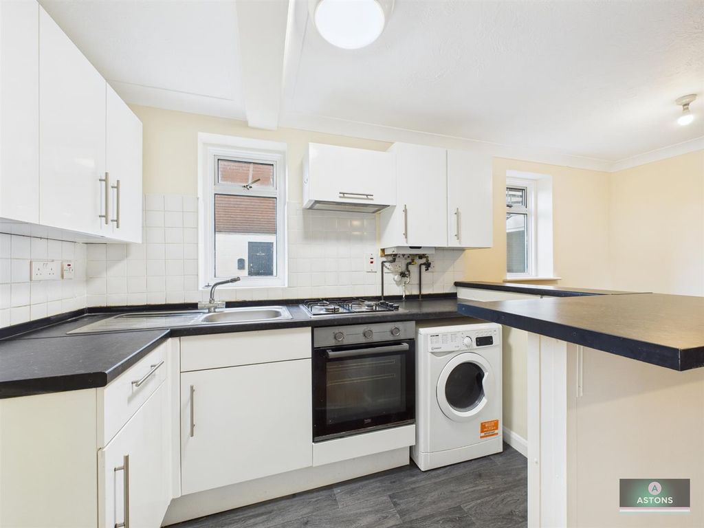 Property photo 2 of 7 Cam04622G0-Pr0134-Still006.Jpg