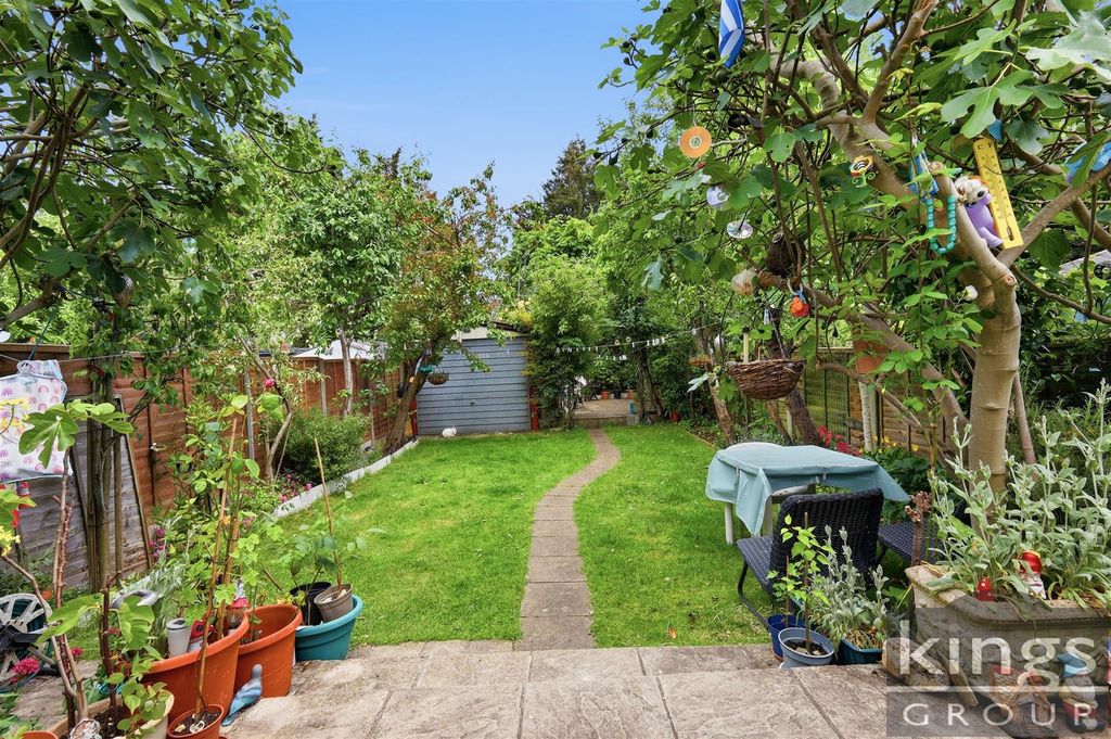 Property photo 2 of 22