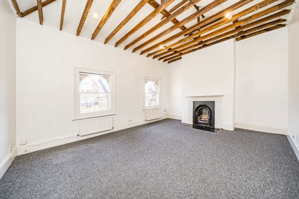 Property photo 2 of 5