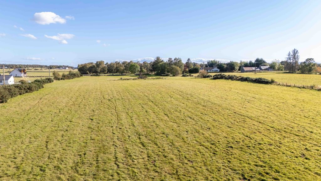 Property photo 3 of 4 5 Newmore - Lot 2