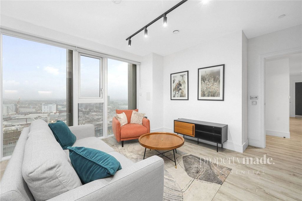 Property photo 1 of 32 Picture No. 21