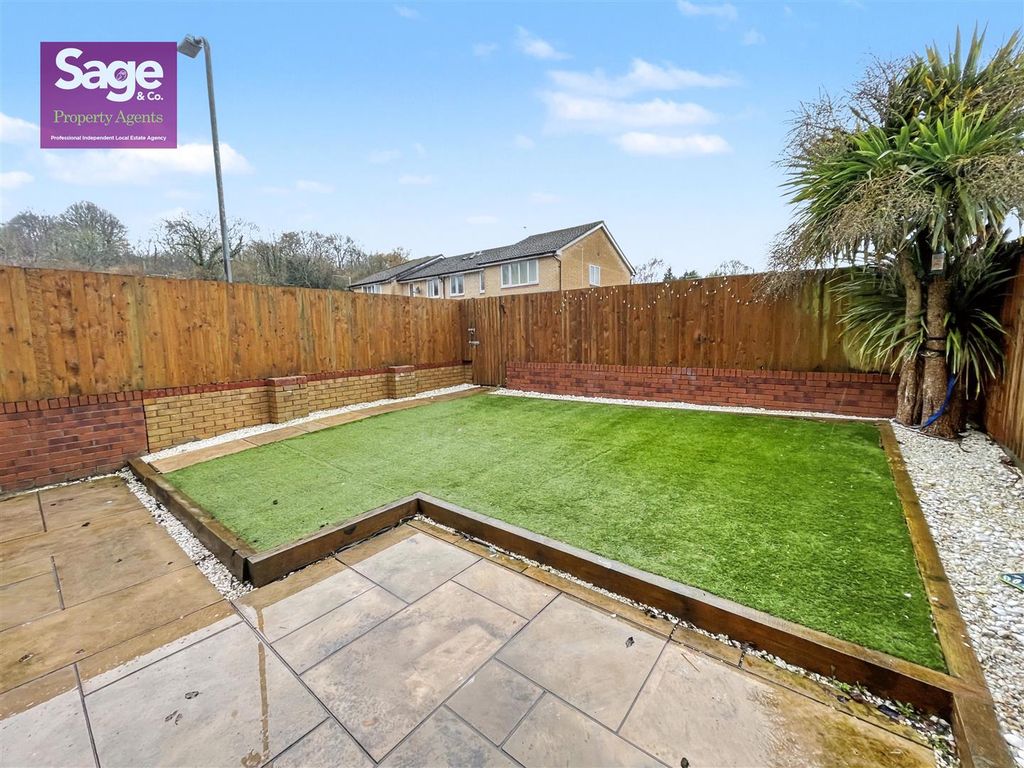 Property photo 2 of 13