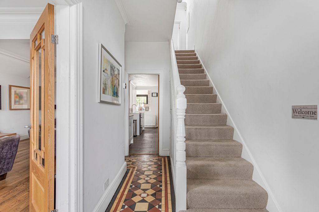 Property photo 3 of 21 Hallway