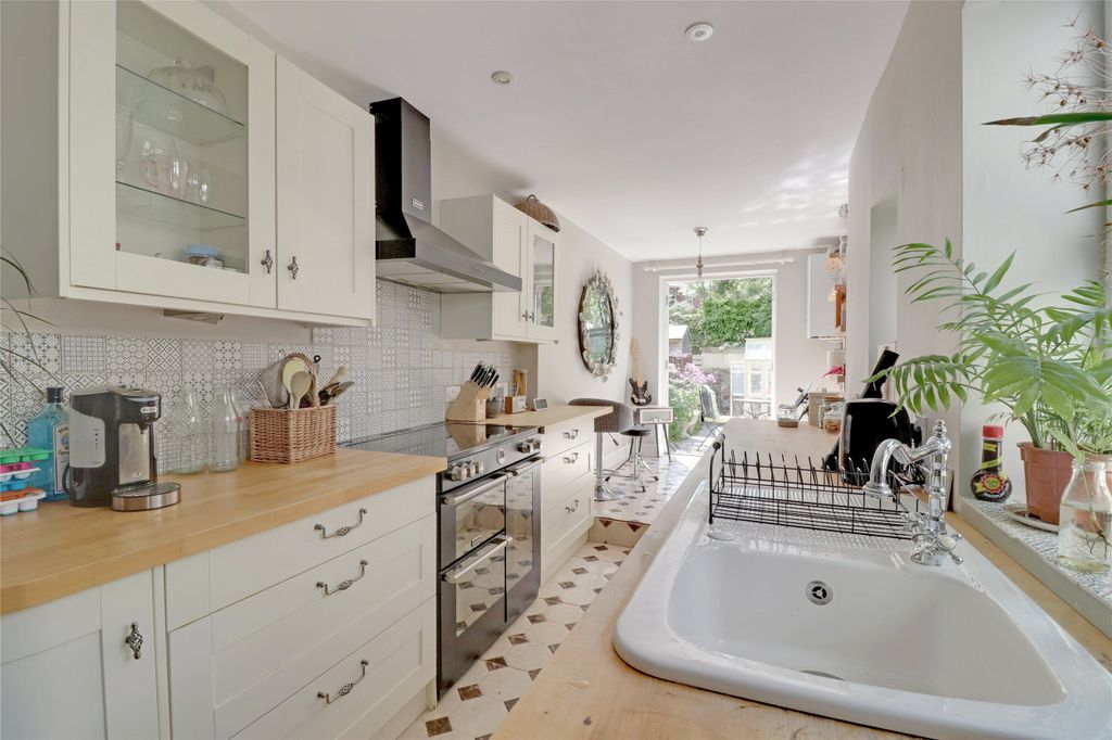 Property photo 1 of 11 Picture No. 05
