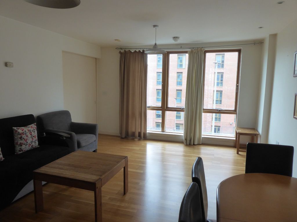 Property photo 2 of 9 5230392