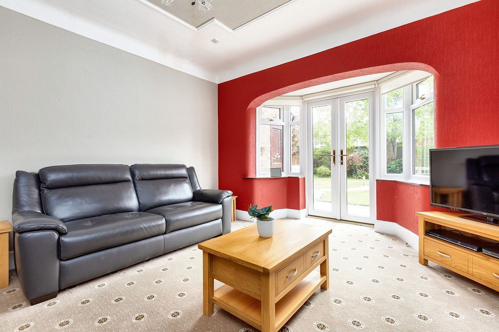 Property photo 2 of 45