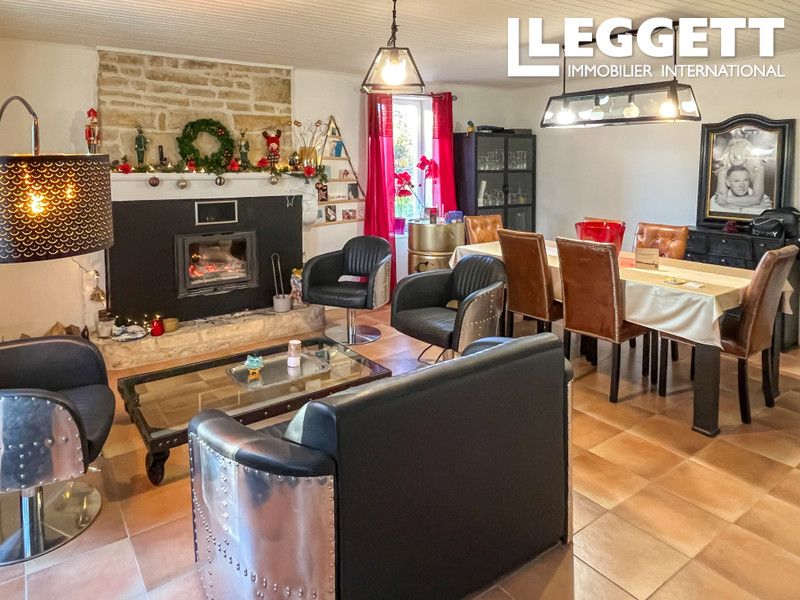 Property photo 2 of 10