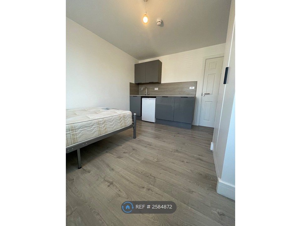 Property photo 2 of 3