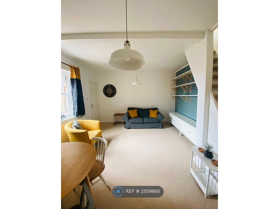 Property photo 2 of 16 Living Room