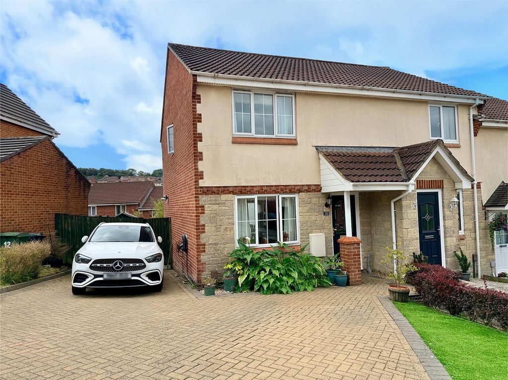 Property photo 1 of 10 Upper Ridings, Plympton, Plymouth Pl7 5Ld