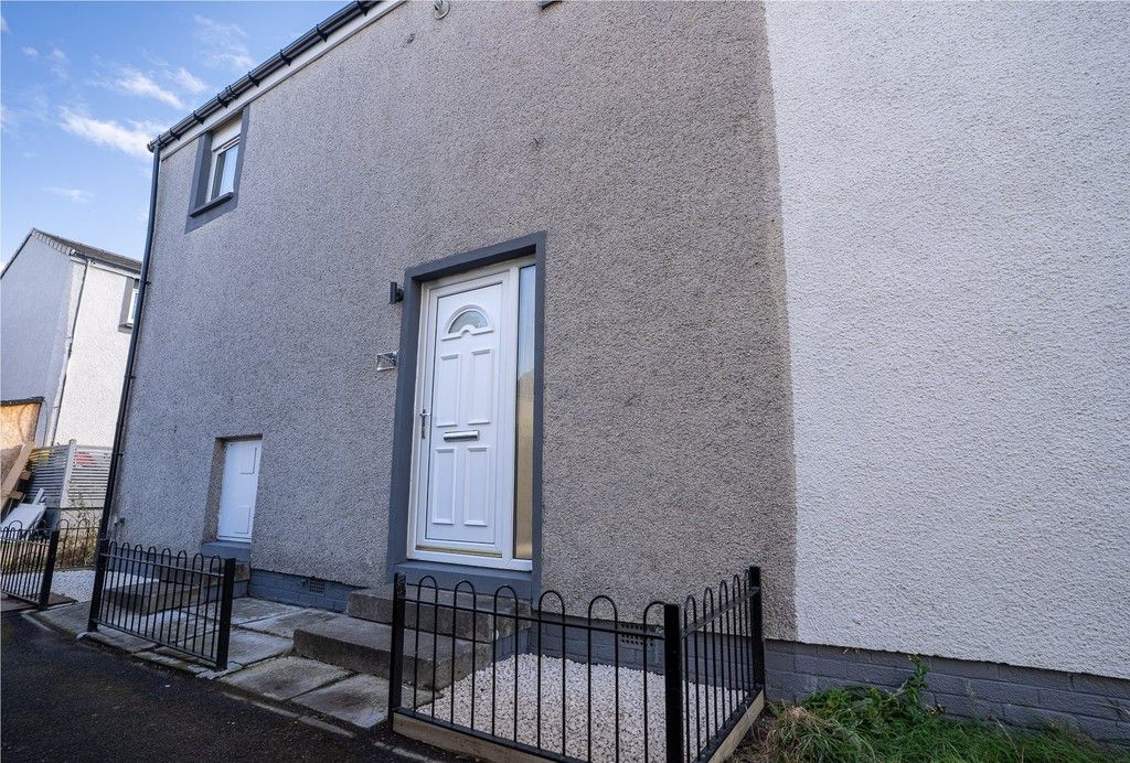 Property photo 1 of 25